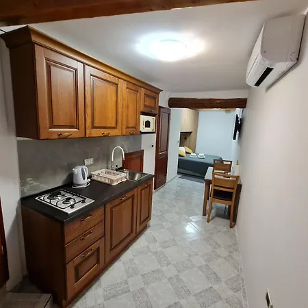 Apartment Arsenale 7 *